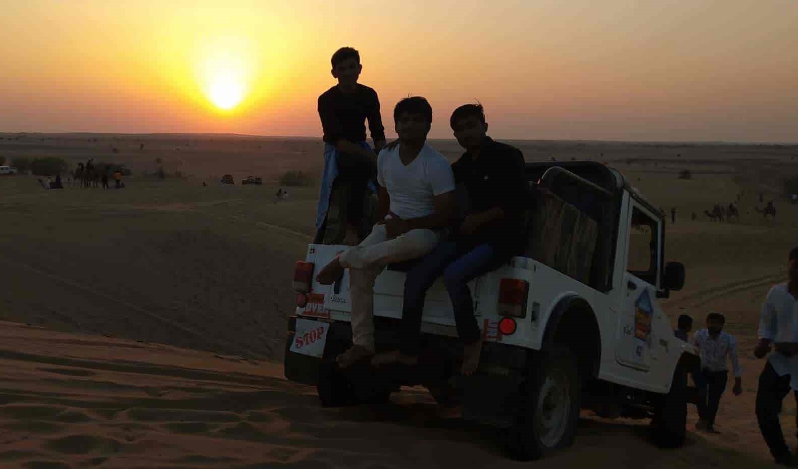 jeep safari in jaisalmer